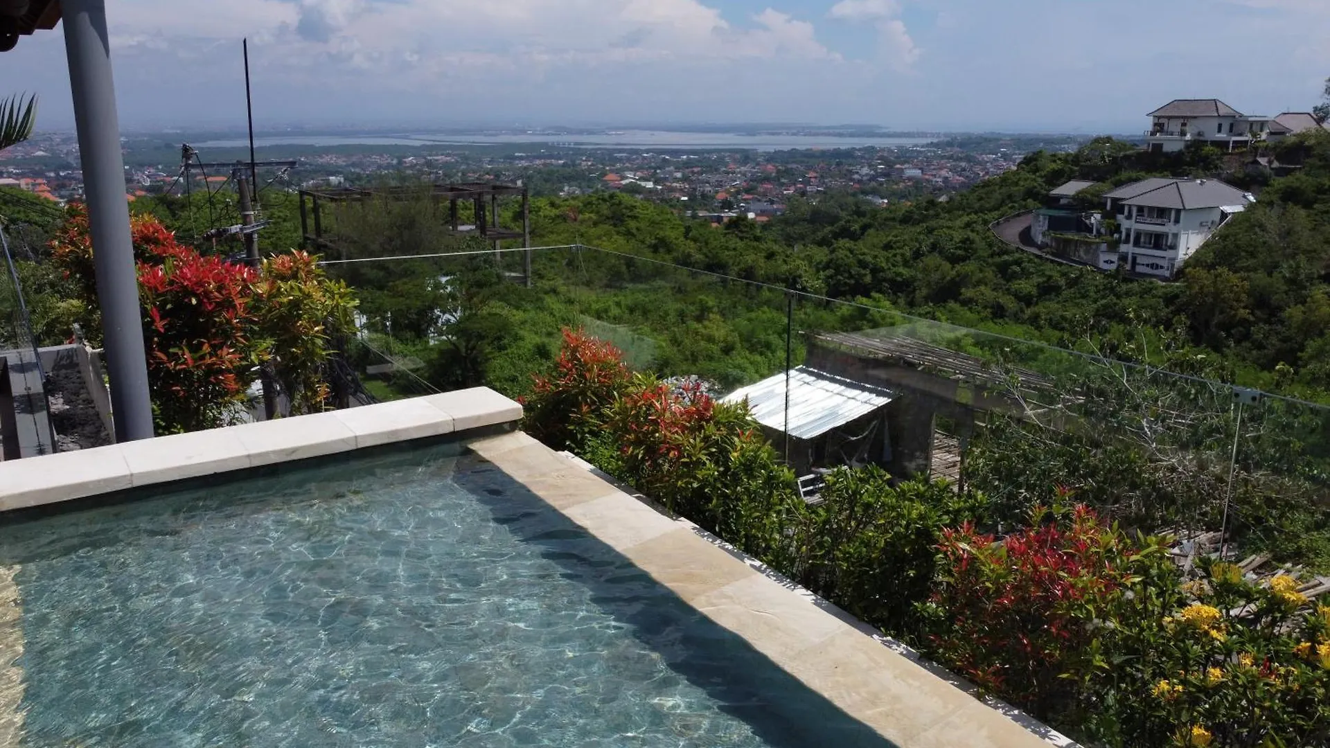 The Swan - Luxury Suites Jimbaran Ungasan